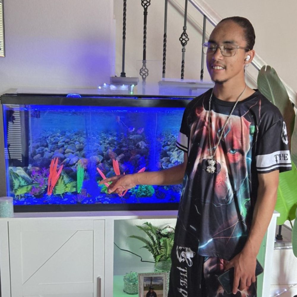 A Home Aquarium Brings Increased Calm and Focus to One Denver Teen